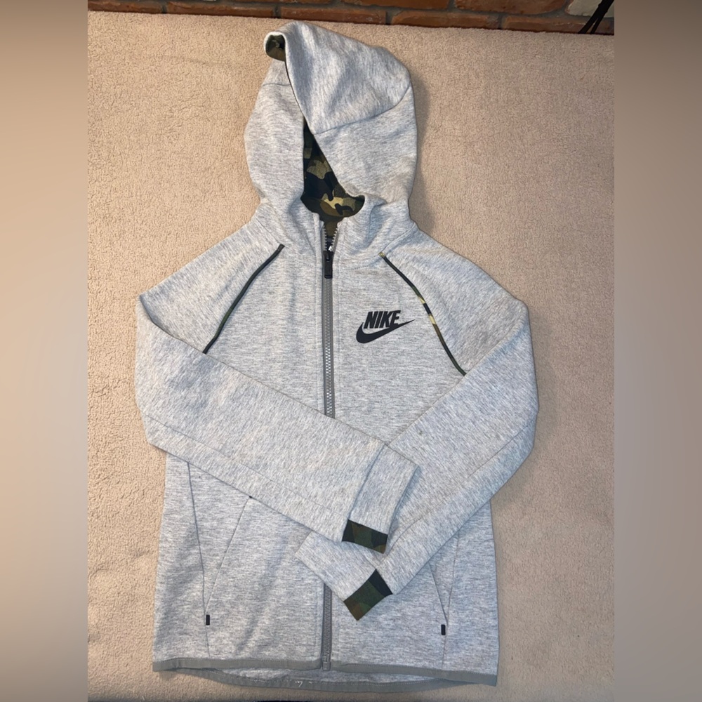 Nike little boys 7 (L) hoodie
